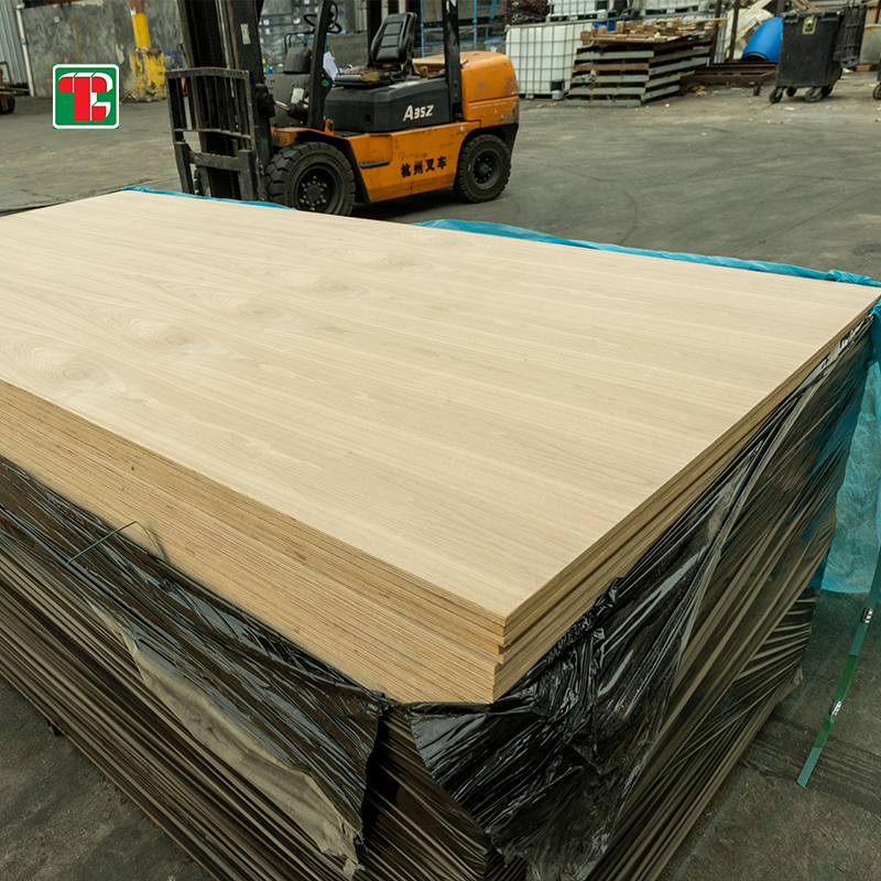 https://www.tlplywood.com/3mm-walnoot-plywood-interior-and-exterior-applications-tongli-product/